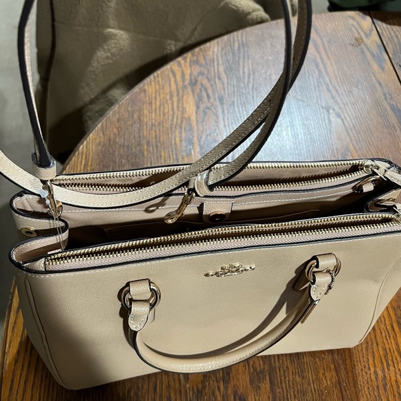 Brand new with tag Coach large satchel - Picture 7 of 12